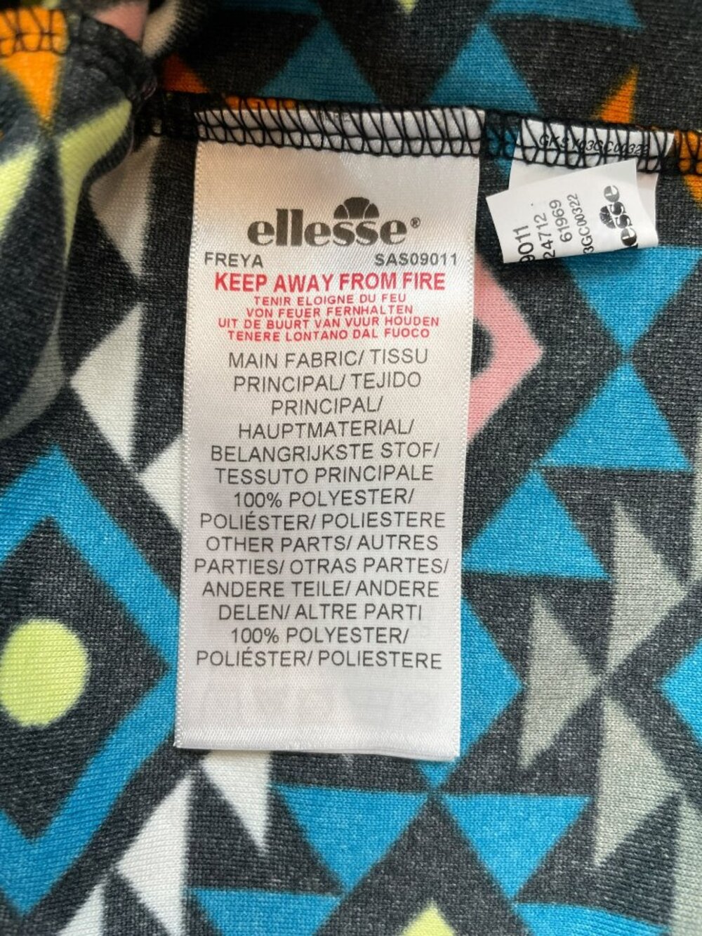 Ellesse Freya 1/2 Zip Track Top Multicolor Geometric Fleece Jacket Women's UK 8 - Picture 9 of 9